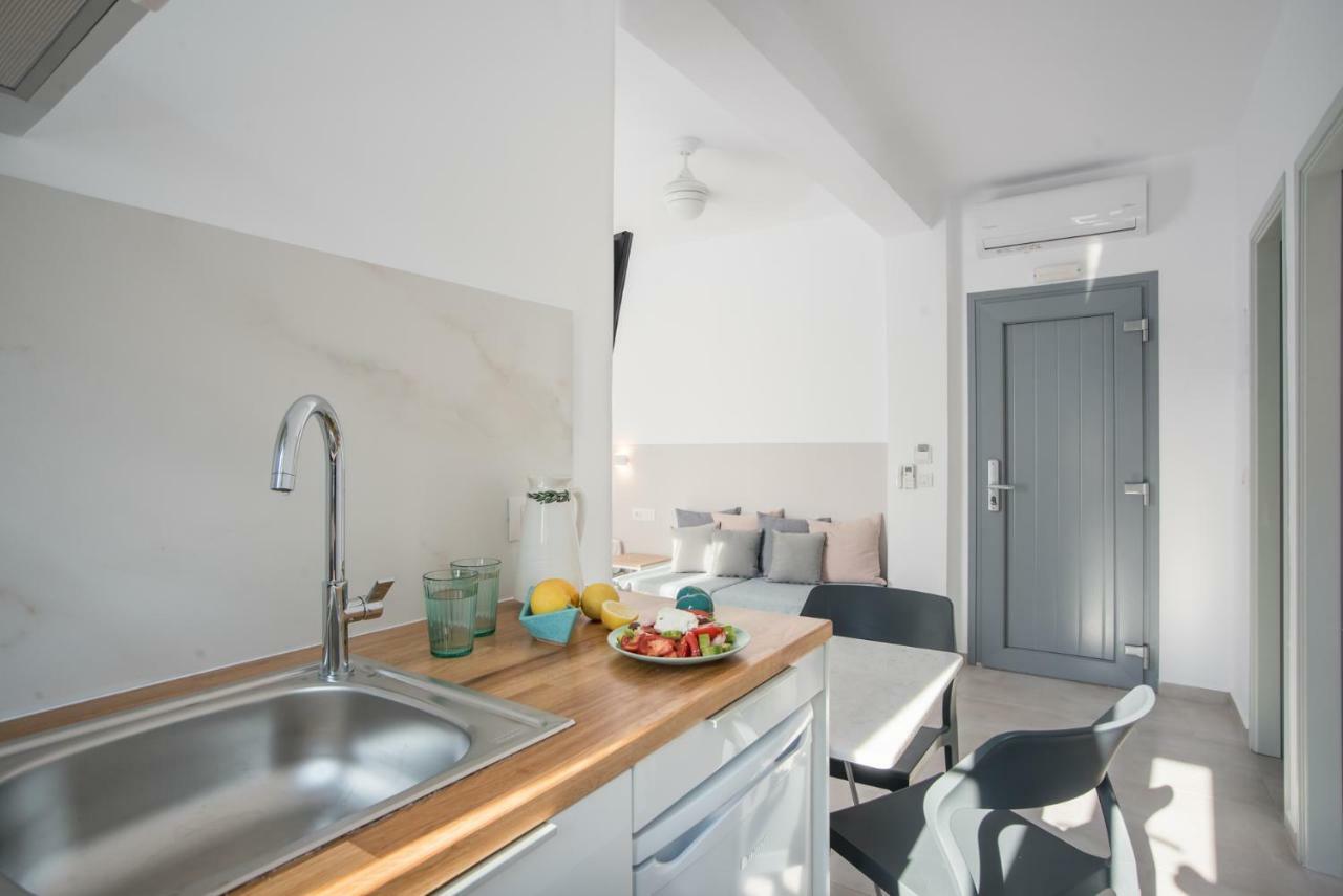 Nautilus Apartments-Suites Páros Zewnętrze zdjęcie