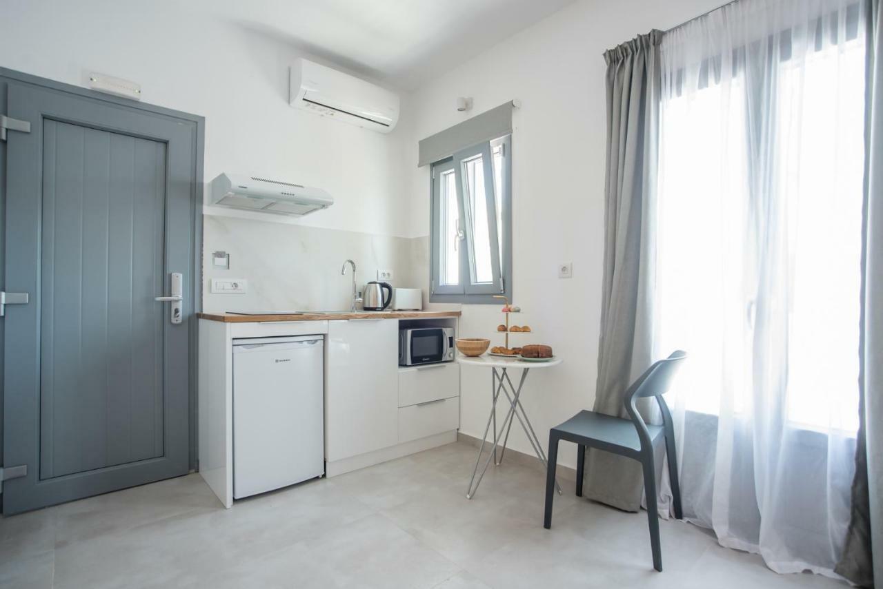 Nautilus Apartments-Suites Páros Zewnętrze zdjęcie